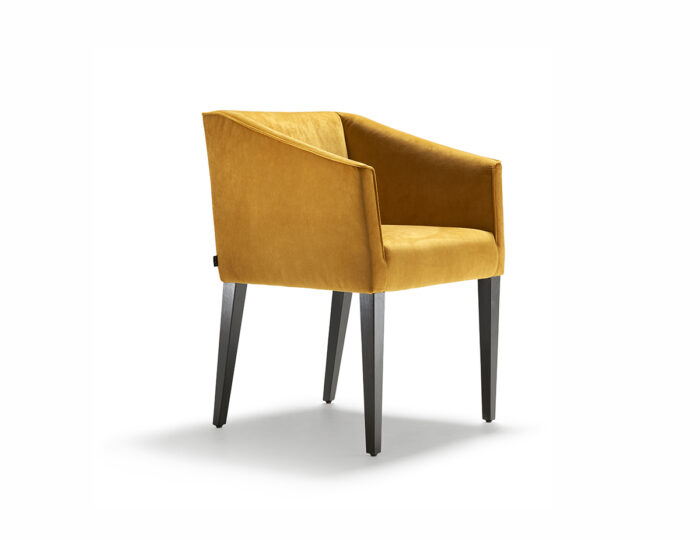 Sessel und Stuhl Smilla von Signet