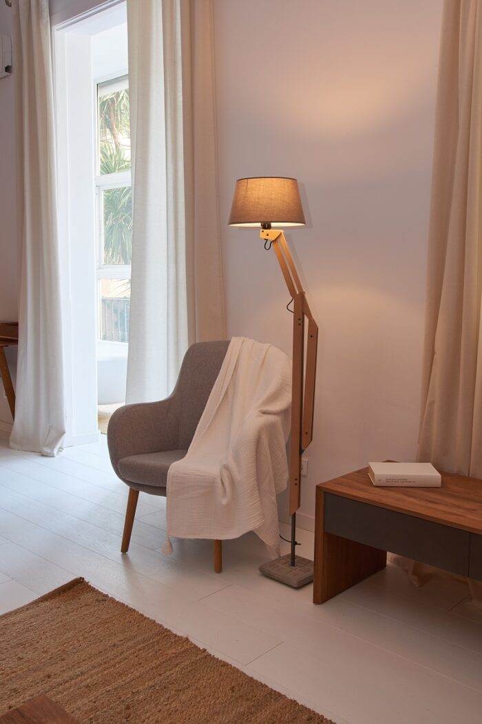 Stehlampe Thea P von luxcambra – Bild 2