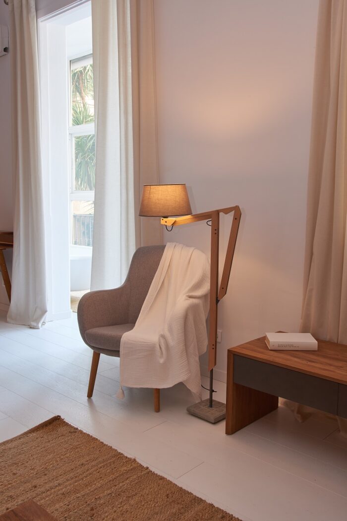 Stehlampe Thea P von luxcambra – Bild 4
