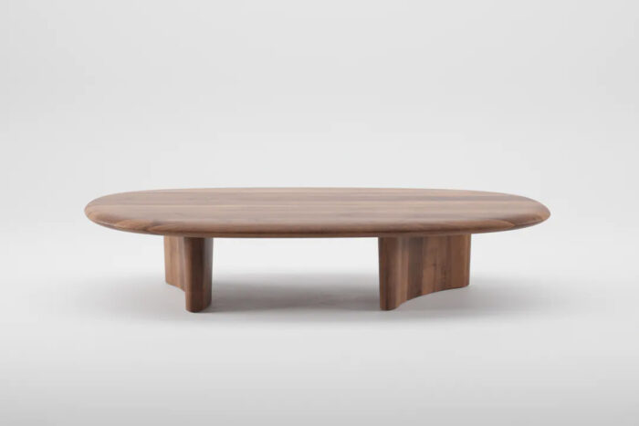 Couchtisch Monument oval von Artisan