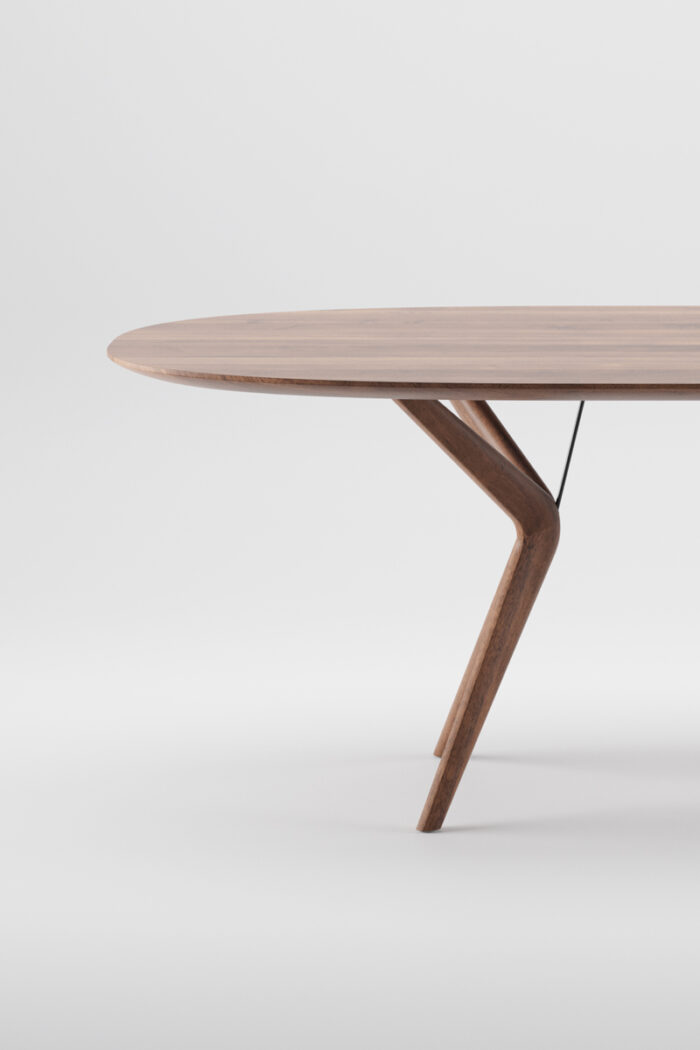 Esstisch Lakri oval von Artisan – Bild 4