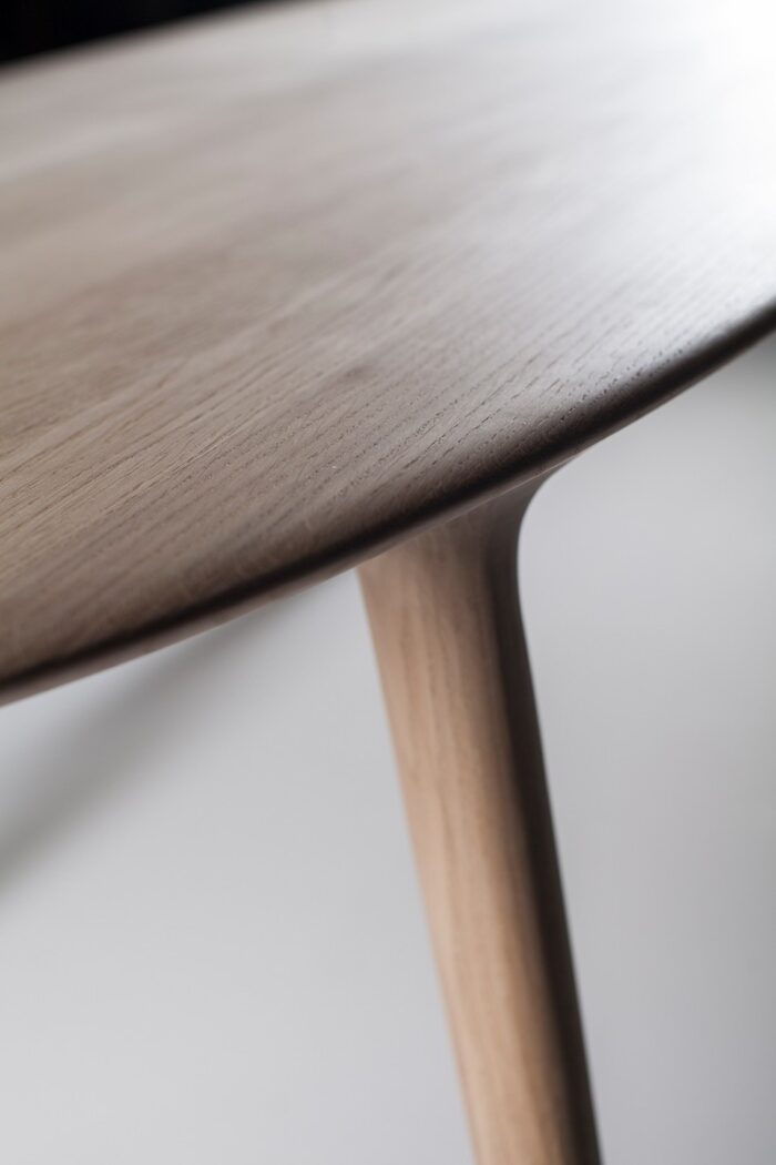 Esstisch Luc oval von Artisan – Bild 5