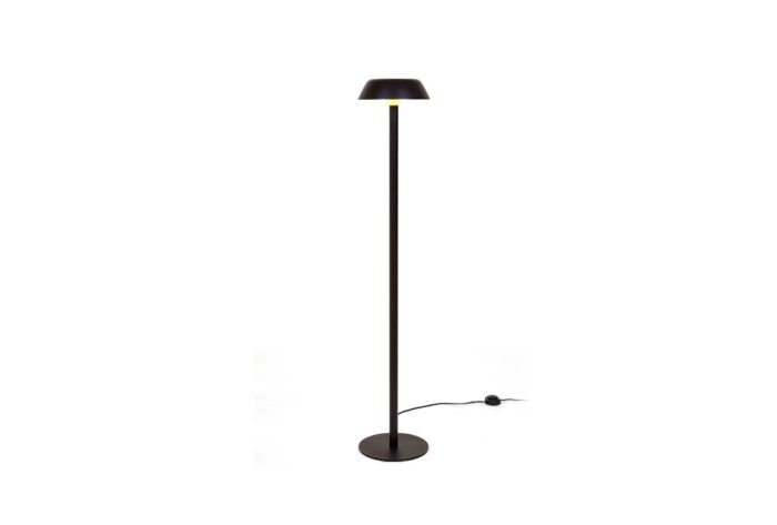 Stehlampe Sarria P von luxcambra
