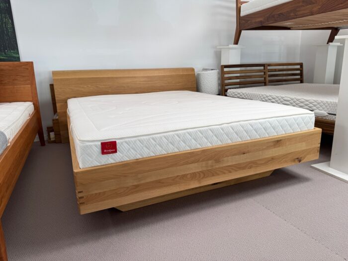 % Angebot Bett Rio in Asteiche von Anrei / Ausstellungsstück