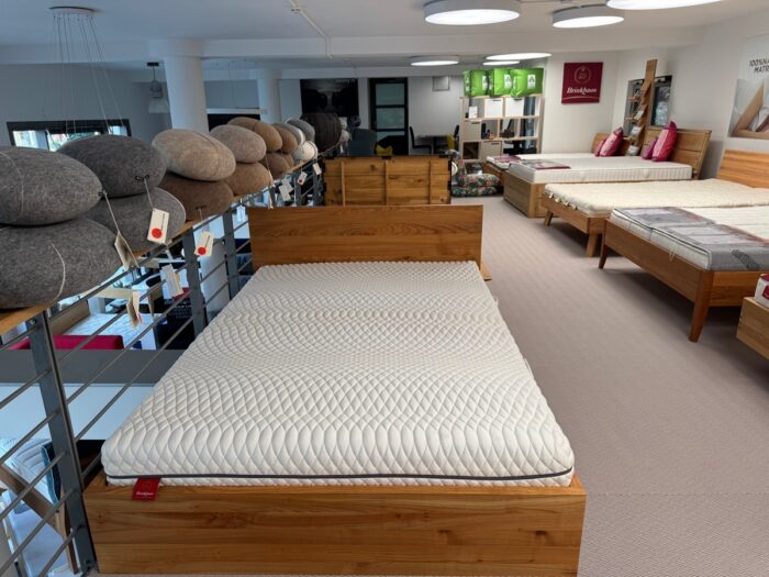 % Angebot Bett Ancona in Kirsche von Lupus73 / Ausstellungsstück – Bild 2